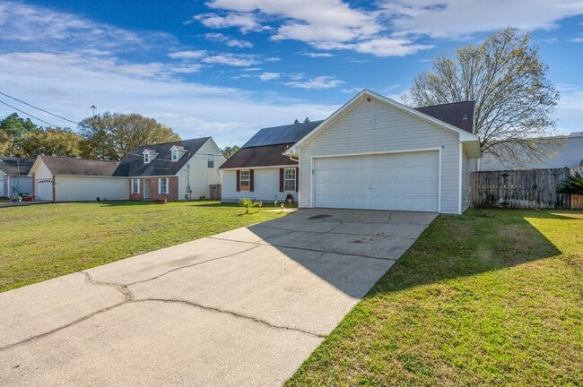 Photo - 121 Nicole Ln