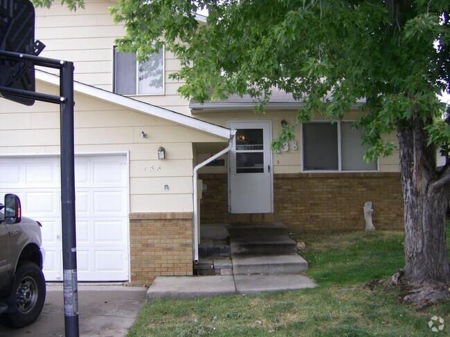 Building Photo - 3 Bedroom - 2 Bath with 2 Car Garage Rental