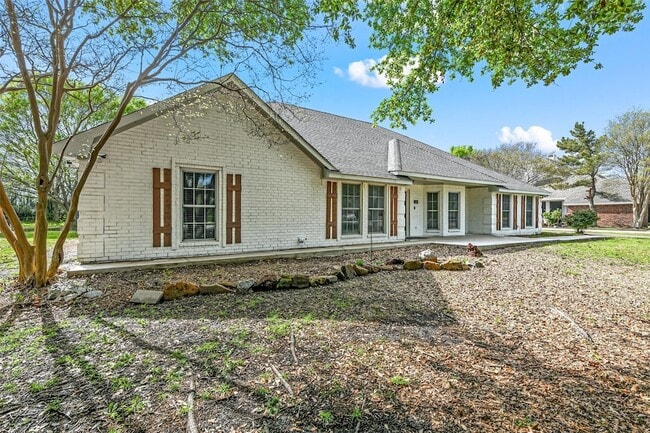 Photo - 303 Riva Ridge