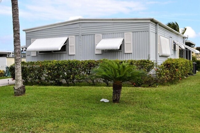 Photo - 1620 SW 64th Way