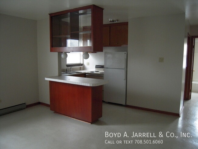 Building Photo - 431 Dixie Hwy Unit 006 A23