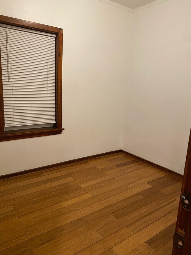 Photo - 1800 W 21st Pl Unit 1