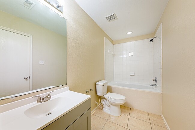 Building Photo - 20831 Bonham Park Ln