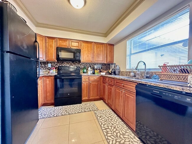 Photo - 4340 Riverside Dr Unit 1