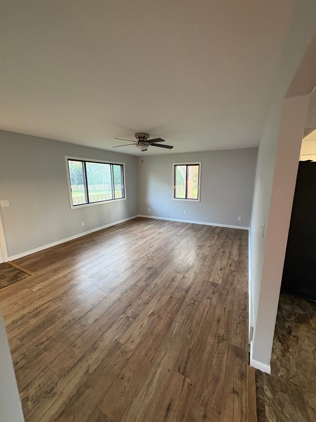 Building Photo - 6813 Enge Dr Rental
