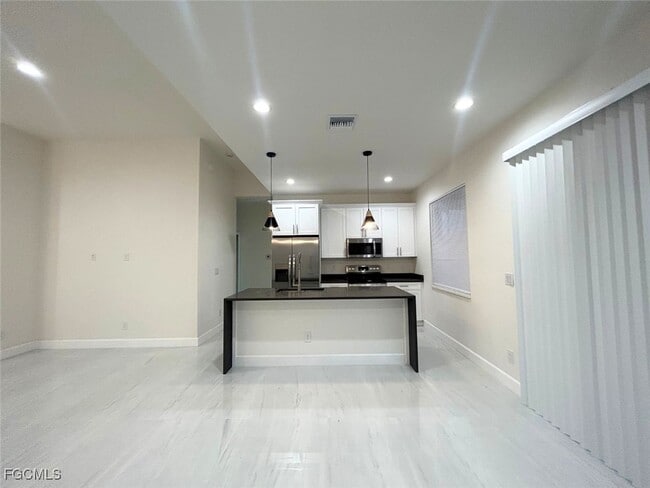 Photo - 1905 NE 2nd Ave