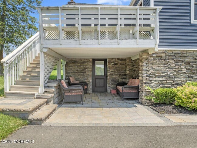 Photo - 553 Colts Neck Rd