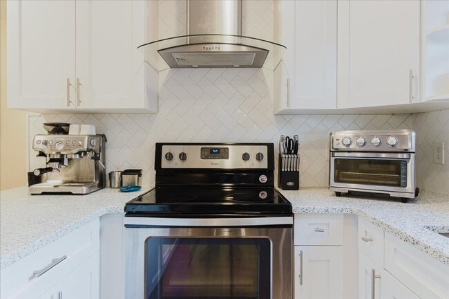 Photo - 138 69th Ave N