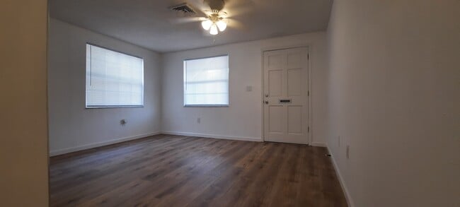 Photo - 4951 Elkner St Unit 4951