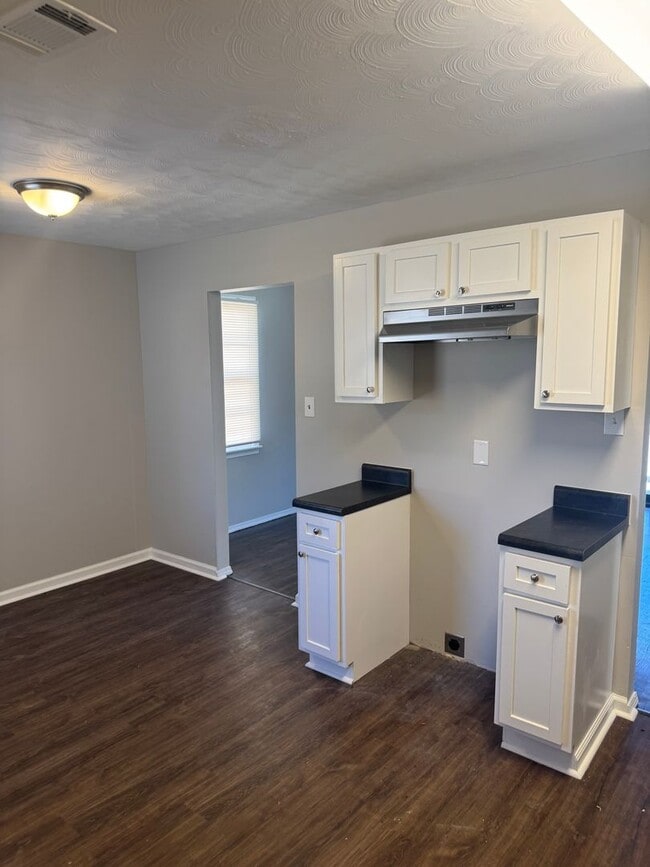 Photo - 3575 Millard Rd