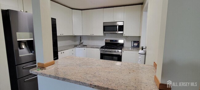 43 Crabapple Ln