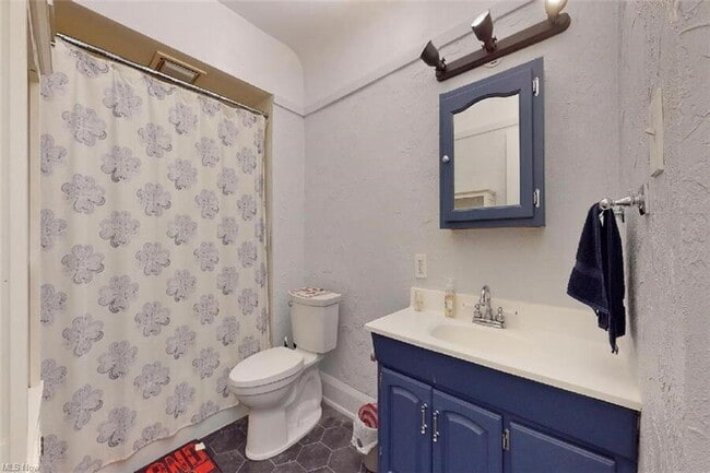 Photo - 1271 Jackson Ave