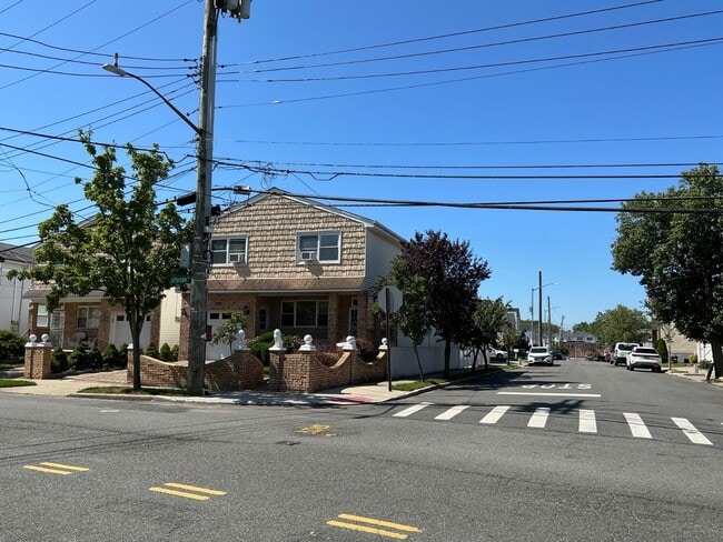 300 Jefferson Ave