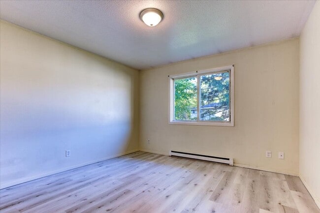 114 17th Ave E Unit A