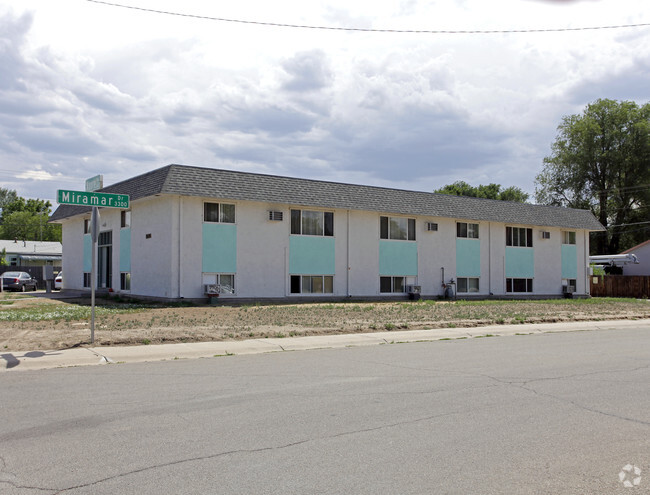 Building Photo - Moore Ave Apartments