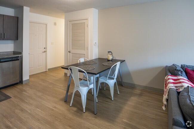 C2 Common Area - Watercress