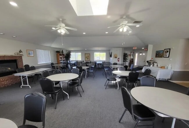 Photo - Lake Point Landing Phase I