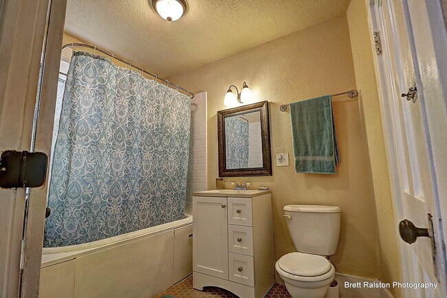 Photo - 621 N 4th St