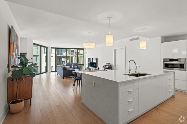 Building Photo - 9 Ave at Port Imperial Unit 1111 Rental