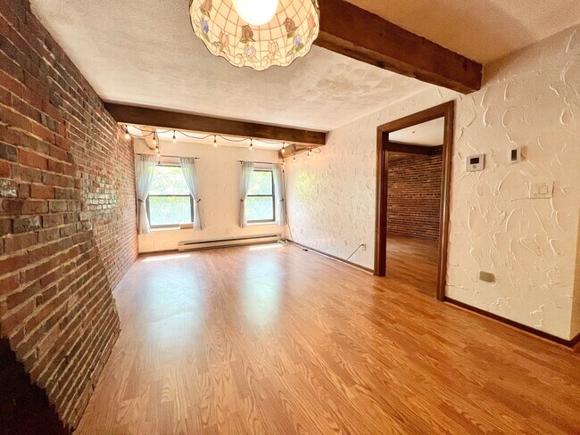 Photo - 100 Commercial St Apartment Unit 4