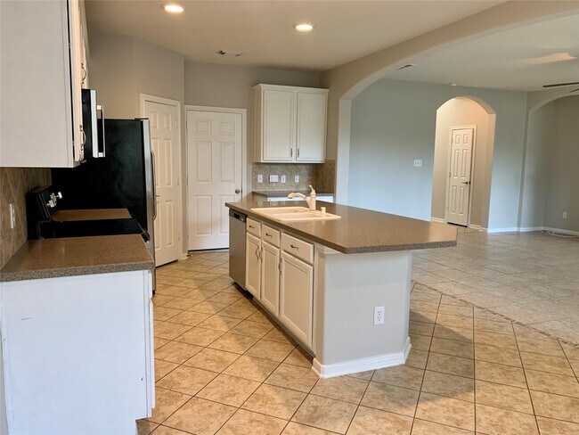 Photo - 11 Baccara Pl