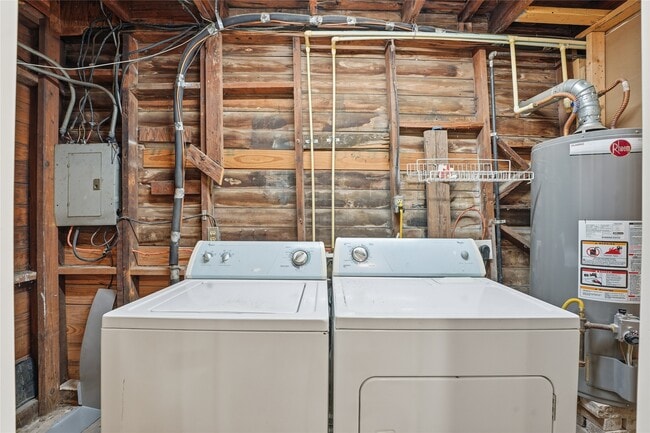 Photo - 6526 Linden St