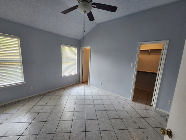 Dormitorio principal - 2150 Redwing Way