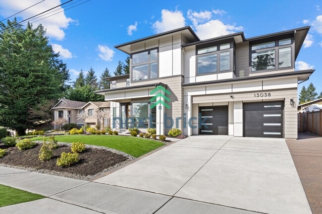 Photo - "Stunning 5-Bedroom Kirkland Home with 4.5 Baths and 4,125 Sq Ft of Luxurious Living Space!"