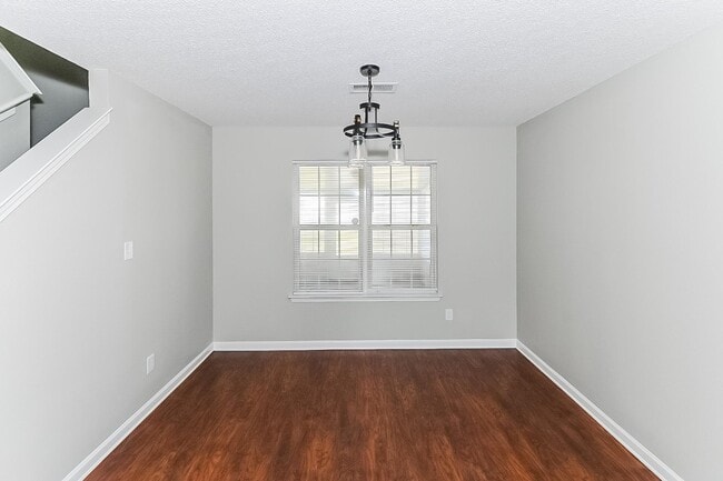 Photo - 4891 Top Notch Loop