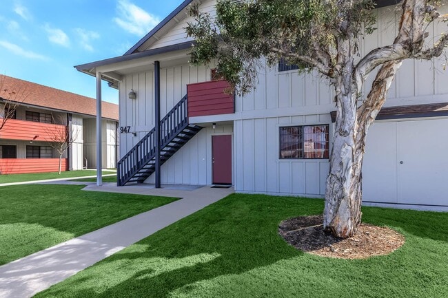 Hollister Creek Apartments