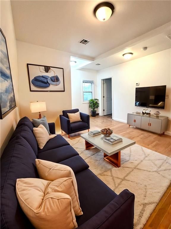 Photo - 58 Knight St