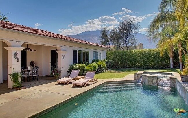 Photo - 1450 Amelia Way Casa