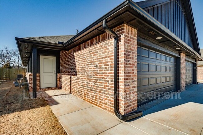 Photo - 11605 Mackenzie Wy