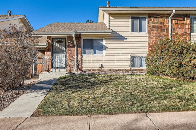 Building Photo - 969 S Miller Way