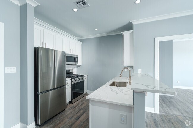 2BR, 2BA - 1101SF - KItchen
