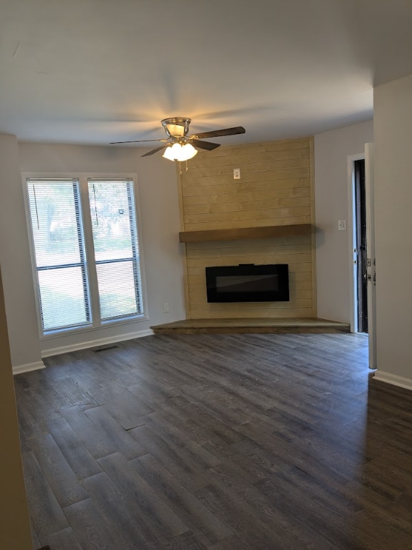 Photo - 2111 Peppertree St