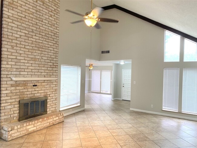 Photo - 14934 Elmont Dr
