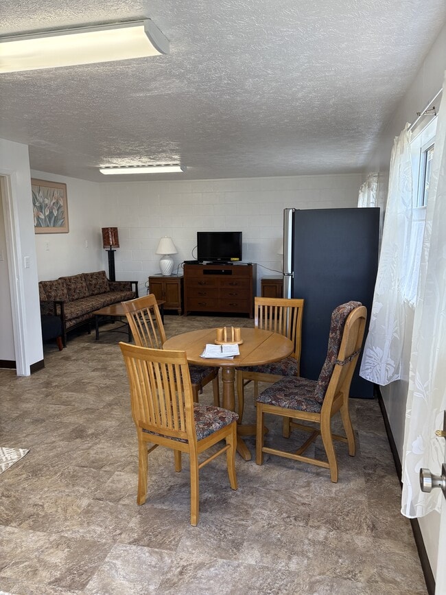 Photo - 2762 Iolani St