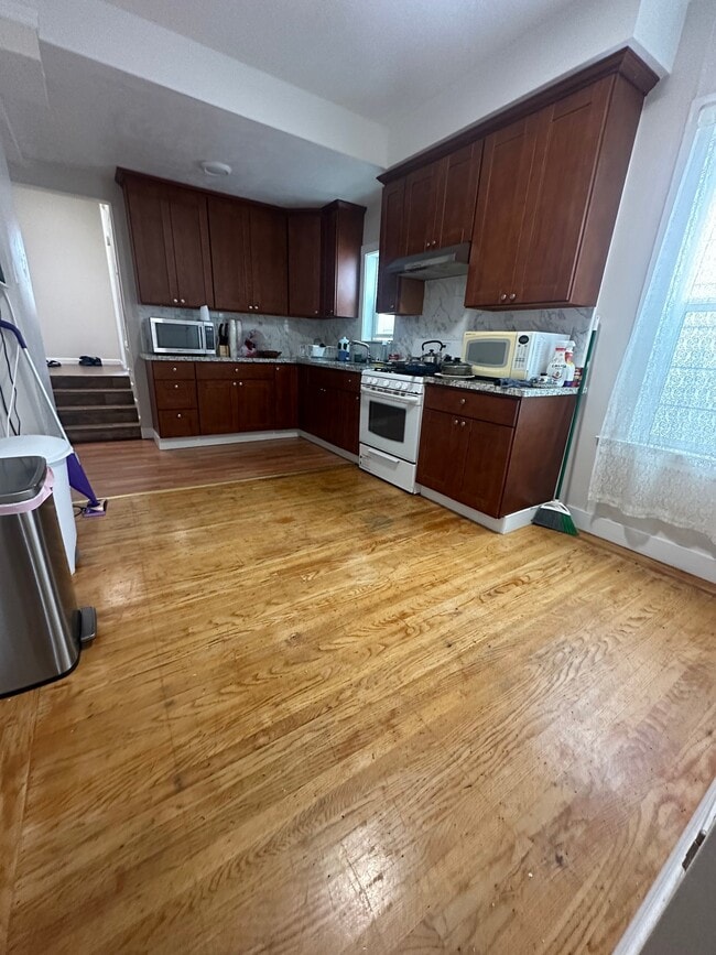 531 41st Ave Unit C