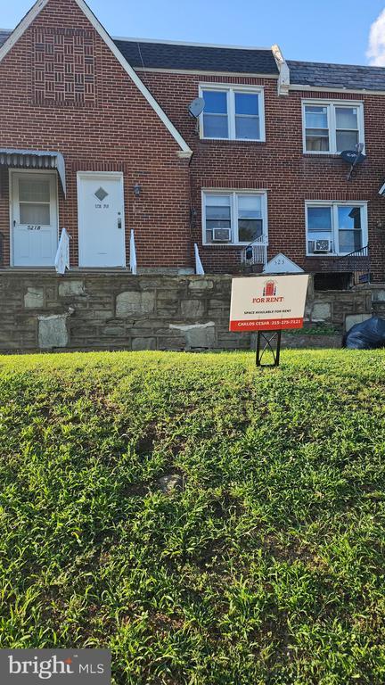 Photo - 523 E Tabor Rd Townhome