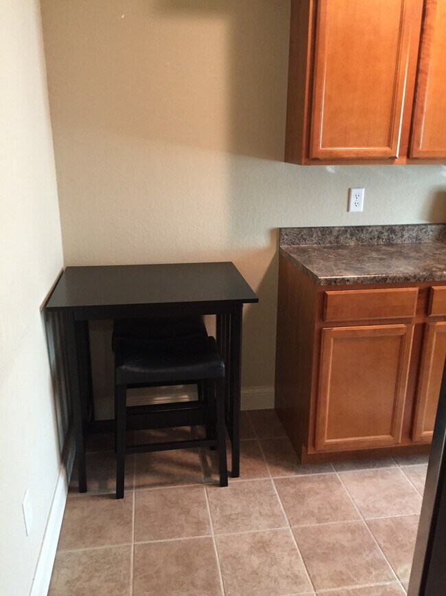 Photo - Amazing Renovated 1 Bedroom Condo in University Heights