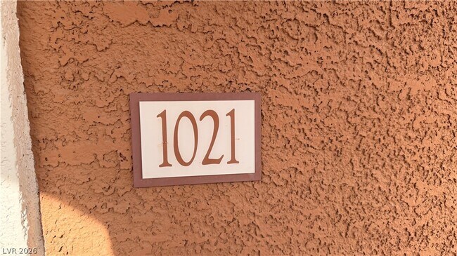 Photo - 830 Carnegie St