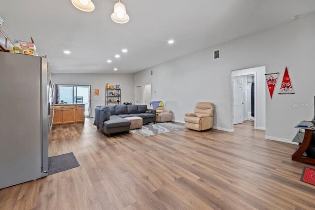 Photo - 1650 14th St S