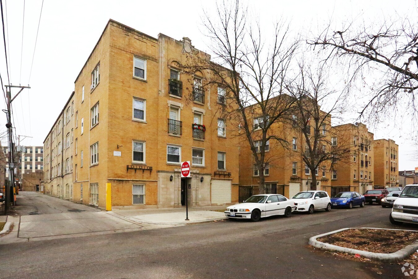 4815-4835 W Belle Plaine Ave - 4815-4835 W Belle Plaine Ave Apartments