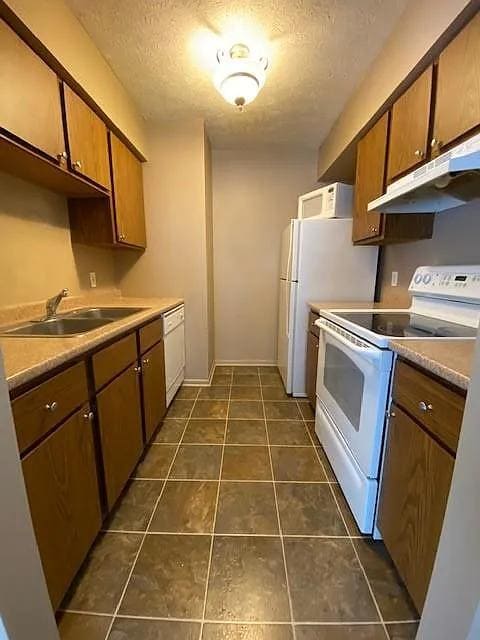 Photo - 3839 Silver Lake Rd