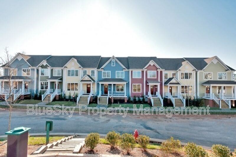 Photo - 1580 Wickham Pond Drive
