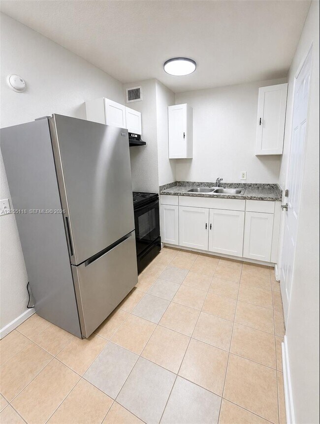 Photo - 4225 Homer Rd N