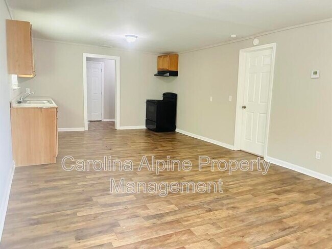 Photo - 611 Buffalo St