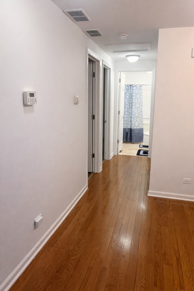 Photo - 222 Harrison St