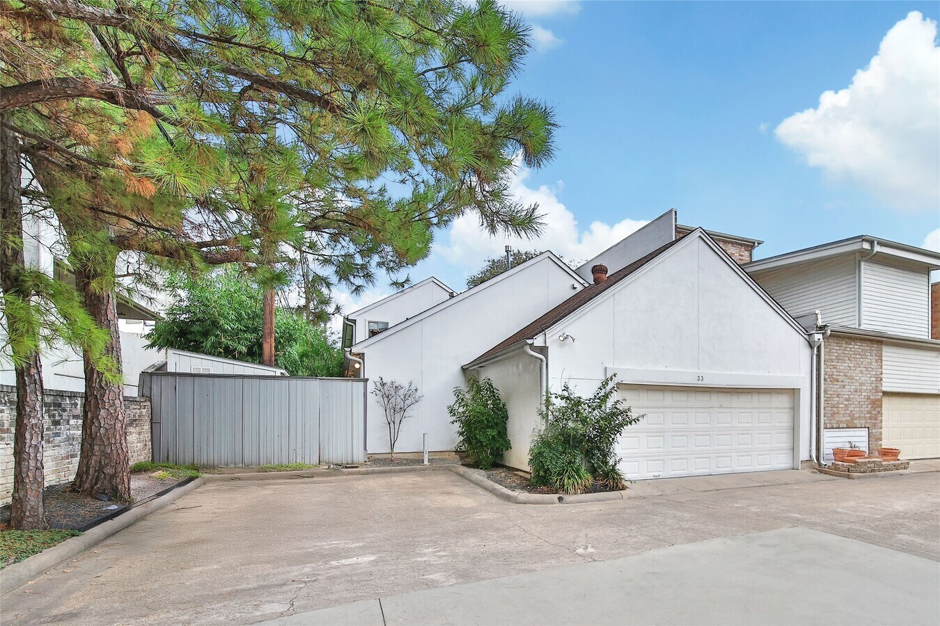 Photo - 33 River Hollow Ln